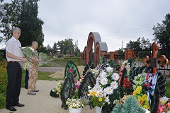 Квіти захисникам свободи