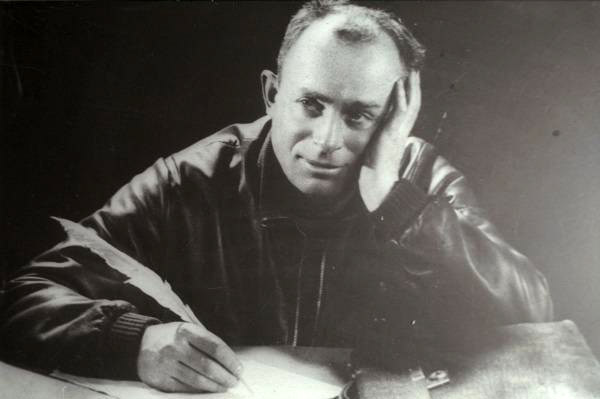 Остап Вишня (Павло Губенко)