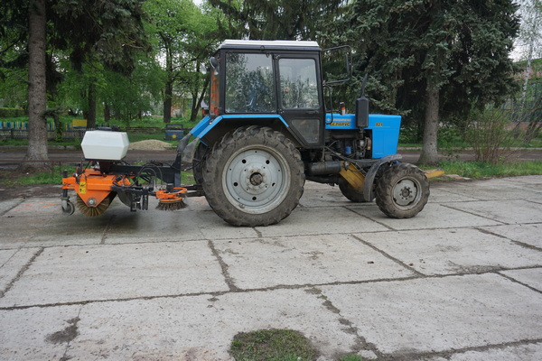 Забезпечується дотриманням необхідним норм на торгівельних майданчиках міста