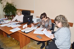 На засіданні комісії з питань призначення соціальних виплат та надання пільг окремим категоріям