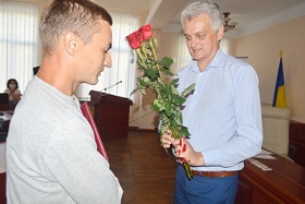 Голову дільничної комісії № 590416 відзначено Почесною грамотою ЦВК