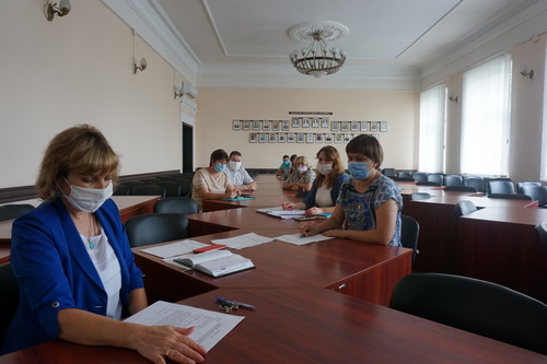 Щодо виплати грошової компенсації за належні для отримання жилі приміщення для деяких категорій осіб
