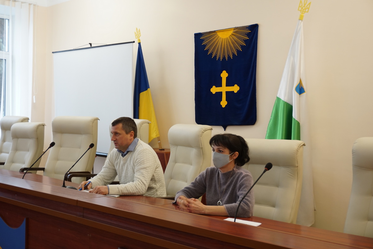 Міський голова на нараді з керівниками закладів освіти представив свого заступника