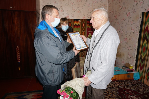 100-річний ювілей сьогодні відзначає житель нашого міста Задереєв Федір Андрійович