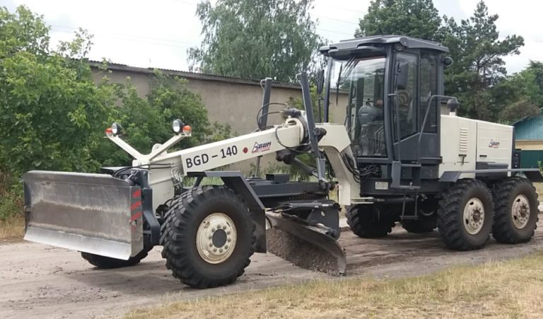Тривають роботи з грейдерування доріг без твердого покриття по вулицях міста
