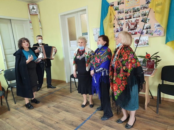 У Охтирському міському територіальному центрі соціального обслуговування населення вітали ветеранів