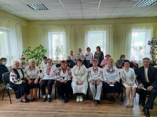 У ОХТИРСЬКОМУ ТЕРЦЕНТРІ ПРОВЕЛИ ЗАХОДИ ДО ДНЯ ВИШИВАНКИ