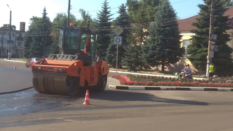 Розпочинаються роботи з ямкового ремонту дорожнього покриття