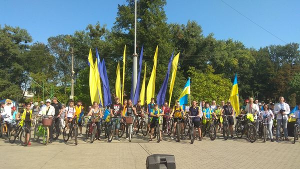 58 учасників віком від 1,5 років до 68 років взяли участь у загальноміському велопробігу