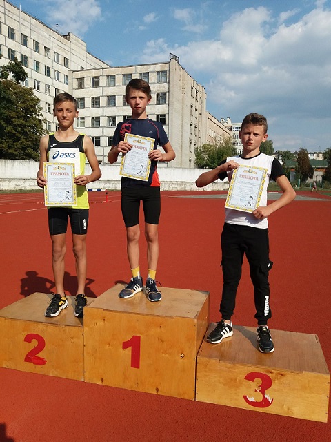 Легкоатлети Охтирської ДЮСШ вибороли призові місця на обласних змаганнях