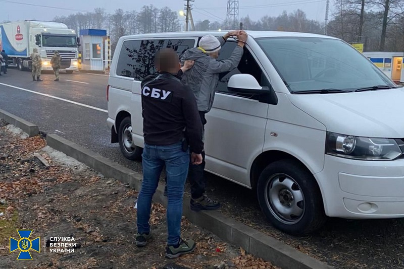 За матеріалами СБУ суд покарав командира спецпідрозділу бойовиків, який охороняв їхніх «кураторів» та військову техніку з РФ