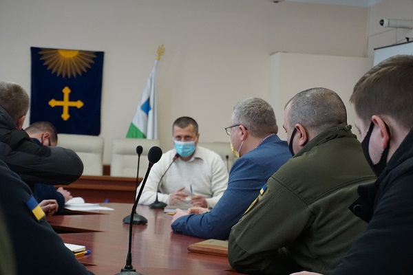 Міський голова Павло КУЗЬМЕНКО провів нараду із представниками правоохоронних органів і військовими