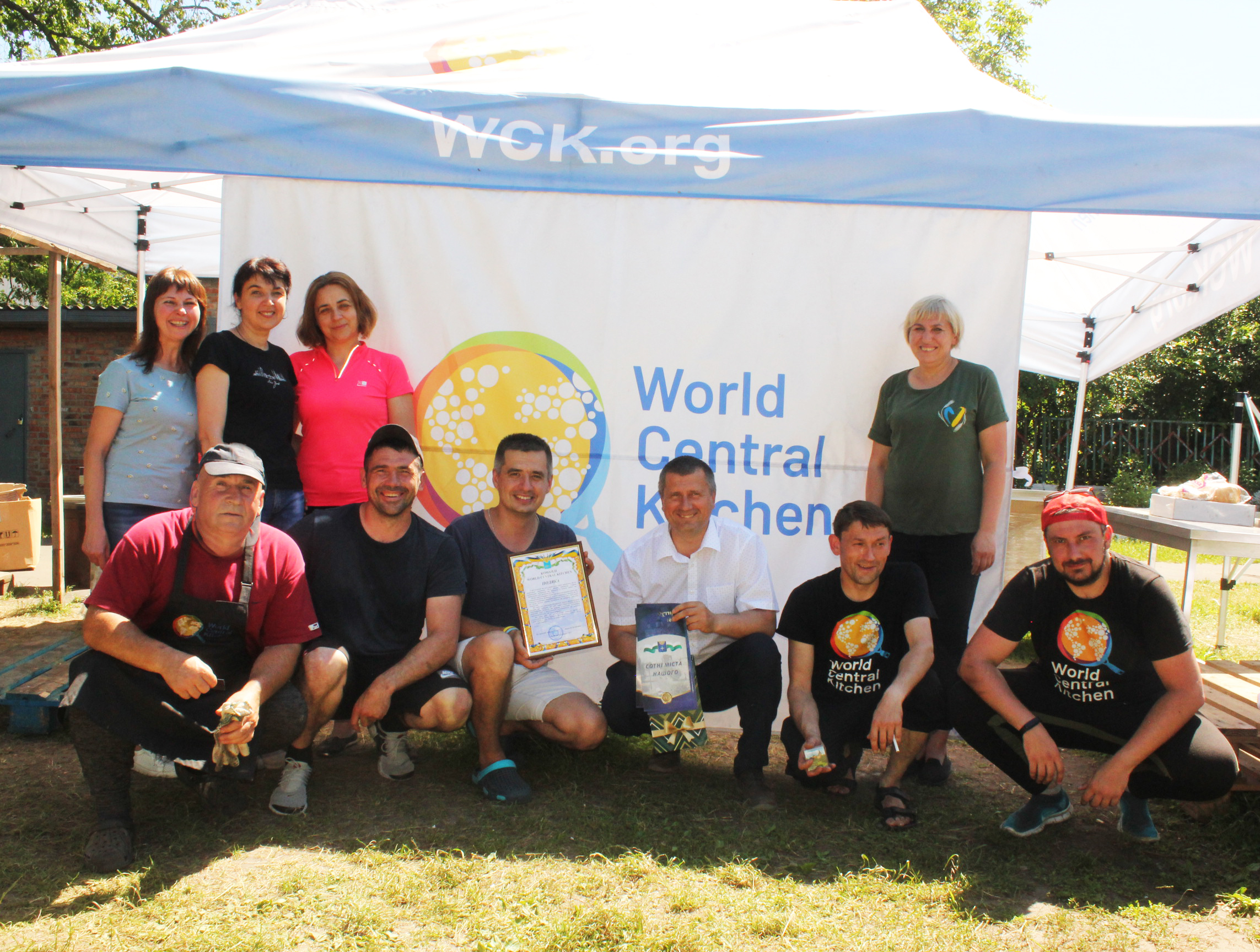Команда  World Central Kitchen приготувала в Охтирці 21 тисячу порцій страв