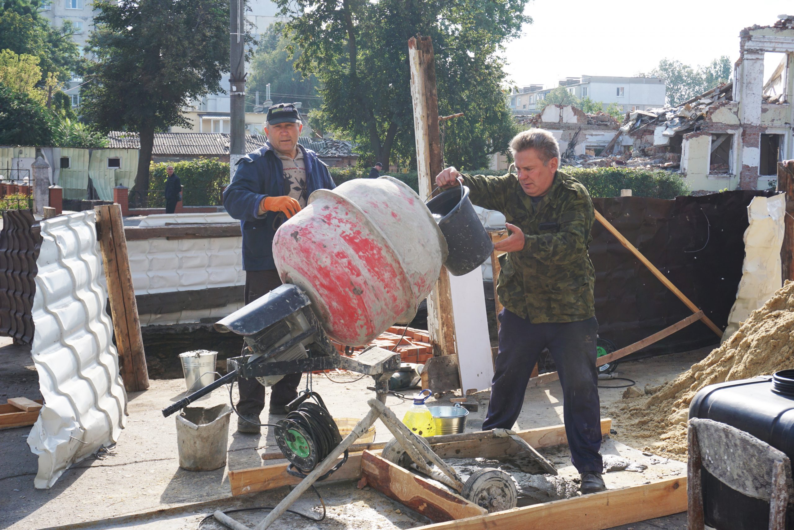 В Охтирці ремонтують теплові мережі
