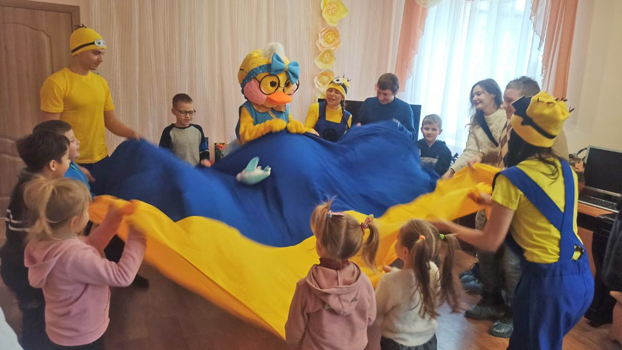 Поділись теплом душі