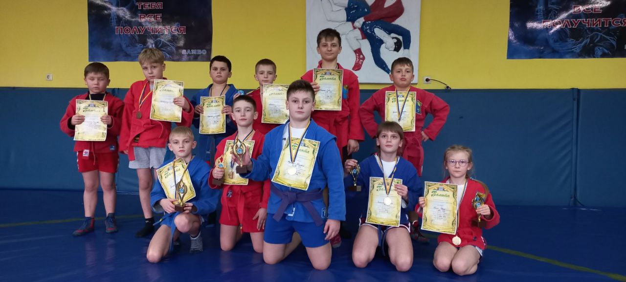 ОХТИРСЬКІ СПОРТСМЕНИ – ЛІДЕРИ