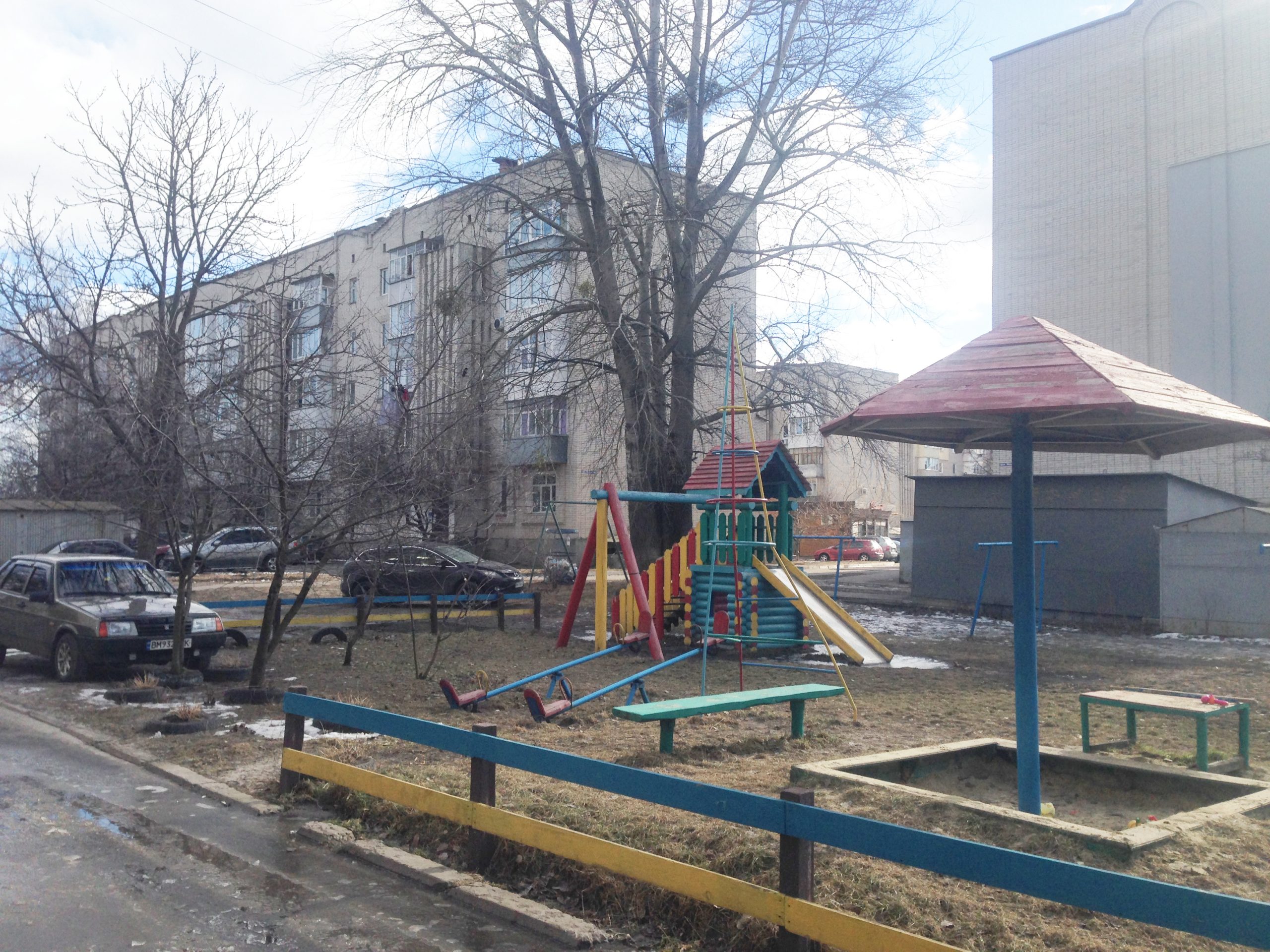 Перевірка утримання прибудинкових територій ОСББ