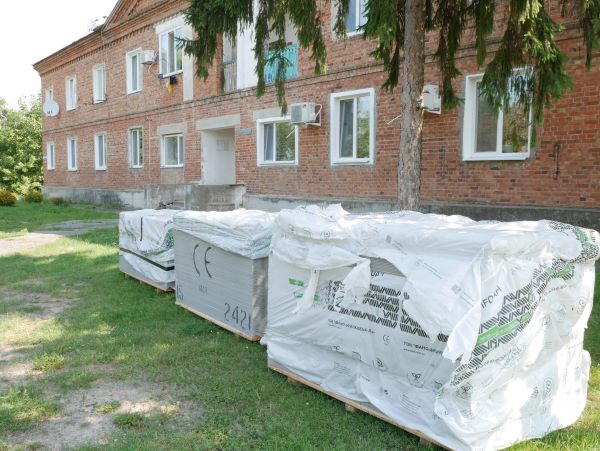 Відбудова Охтирки у співпраці з міжнародними неурядовими організаціями триває