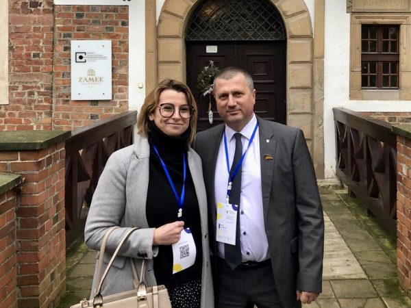 КАТАЖИНА ПЛЄВКА-ХІЖИНЬСКА: «Я ЗАПИТАЛА ПАВЛА КУЗЬМЕНКА ПРО НАЙВАЖЛИВІШЕ У НАШІЙ СПІВПРАЦІ. ПОКАЗАТИ МОЛОДІ СВІТ»