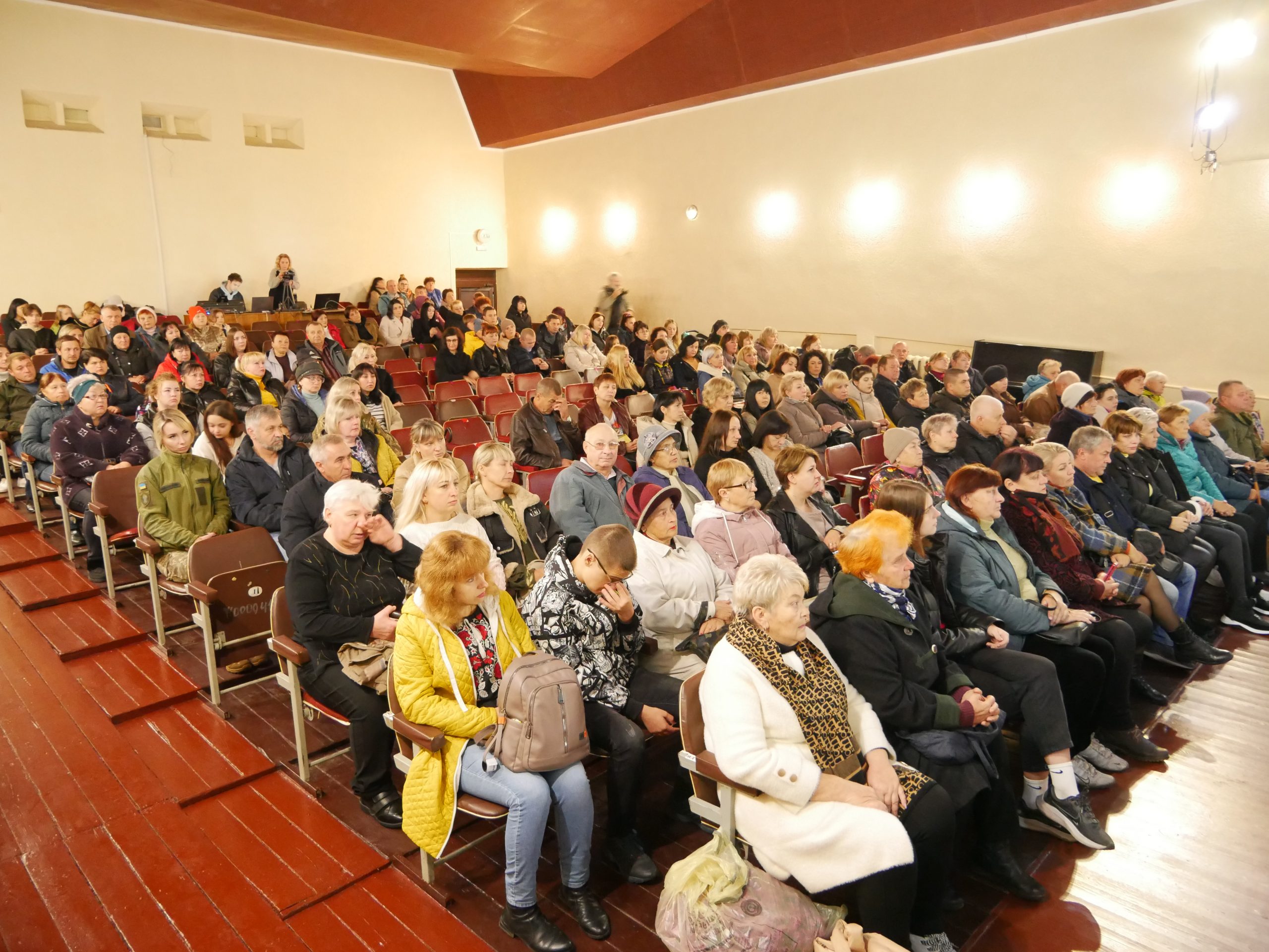 Вручені свідоцтва про присвоєння звання «Почесний громадянин міста – героя Охтирки» (посмертно)