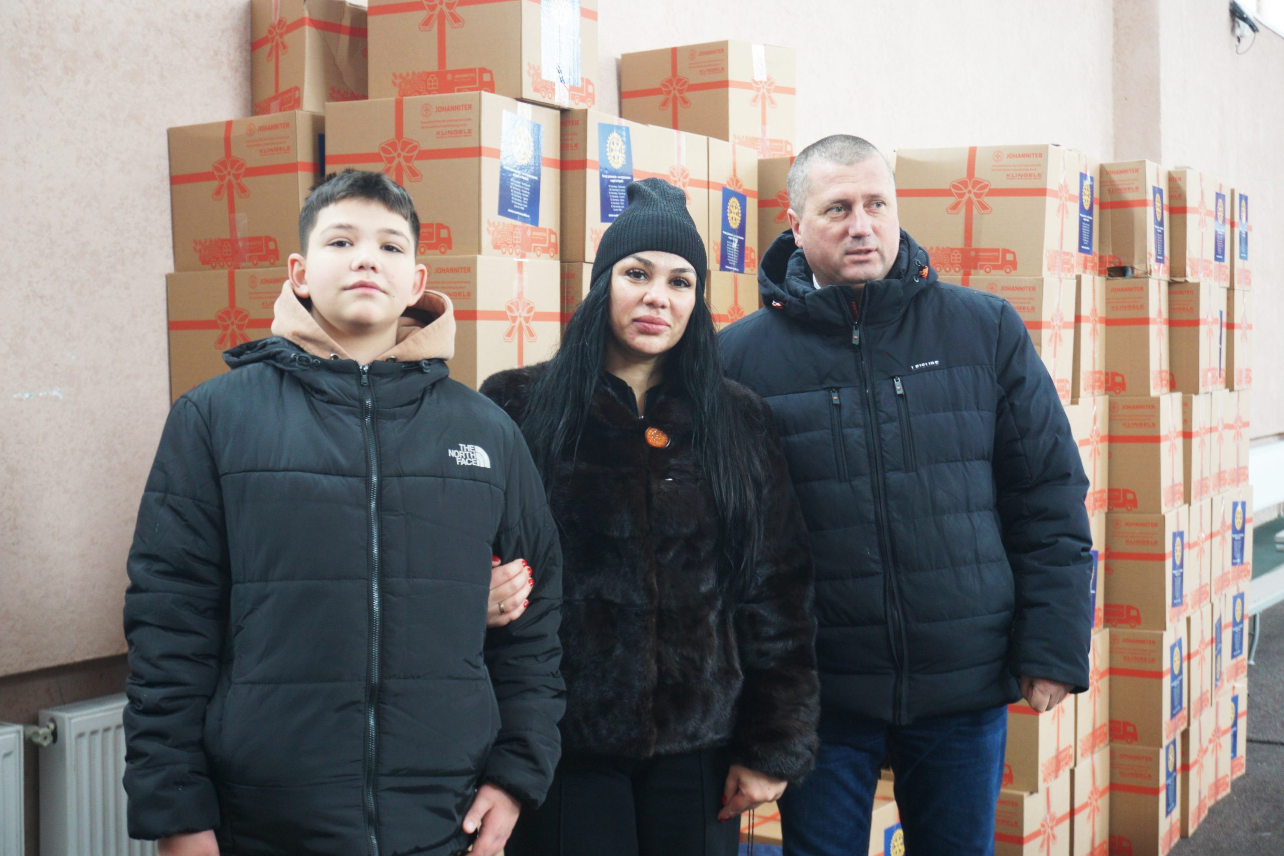 РОДИНИ З ДІТКАМИ ОТРИМАЛИ ПОДАРУНКИ