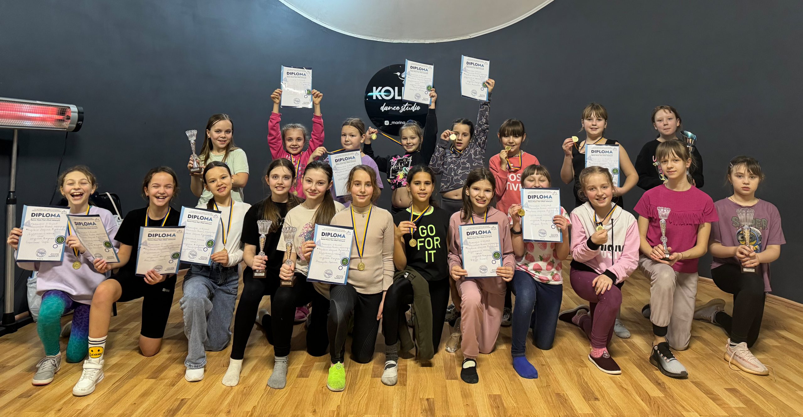 БЛИСКУЧА ПЕРЕМОГА КОЛЕКТИВУ “DANCE STUDIO KOLIBRI”!