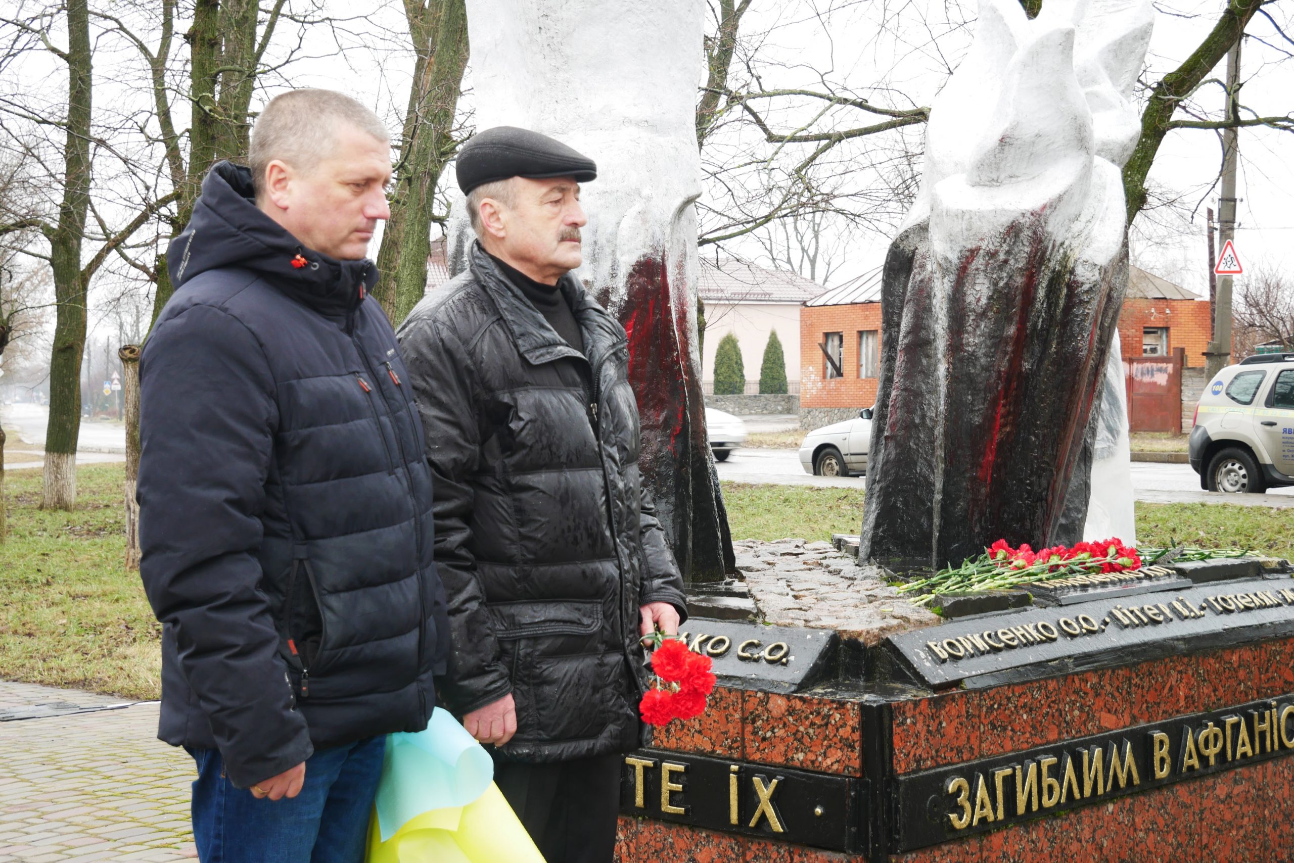 В ОХТИРЦІ ВШАНУВАЛИ УЧАСНИКІВ БОЙОВИХ ДІЙ НА ТЕРИТОРІЇ ІНШИХ ДЕРЖАВ