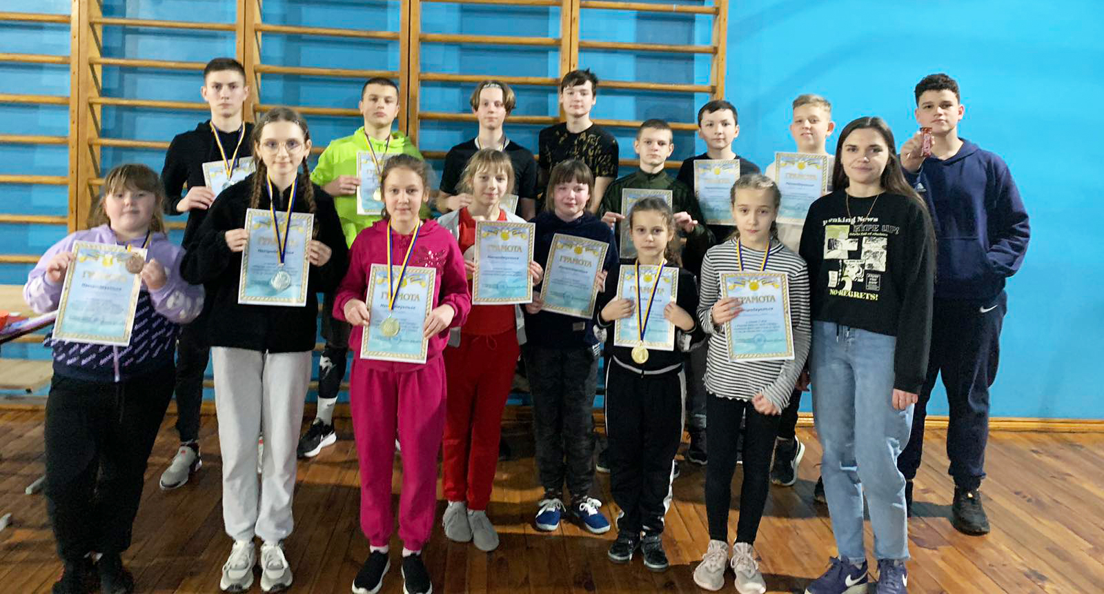 Охтирські юнаки та дівчата змагались за першість міста з настільного тенісу