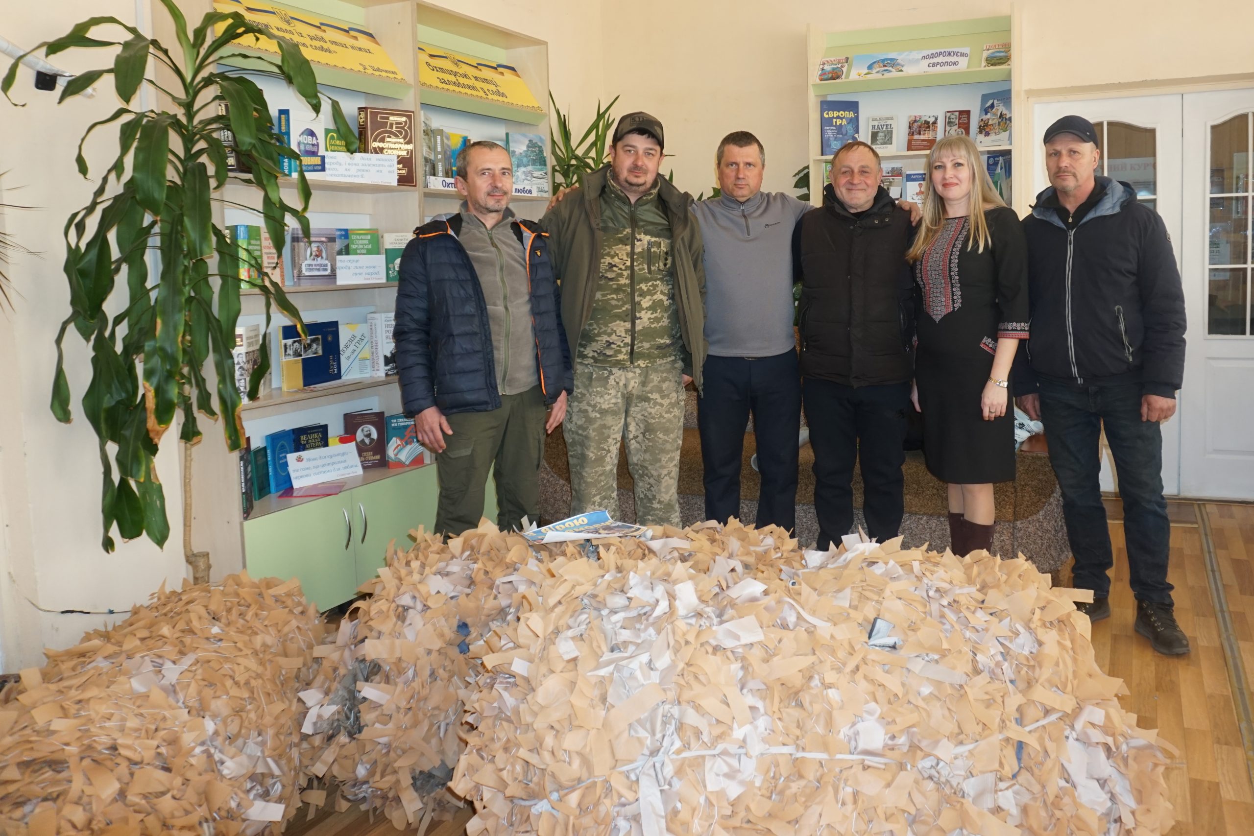 МЕШКАНЦІ ОХТИРСЬКОЇ ГРОМАДИ ПРОДОВЖУЮТЬ ДОПОМАГАТИ ЗСУ