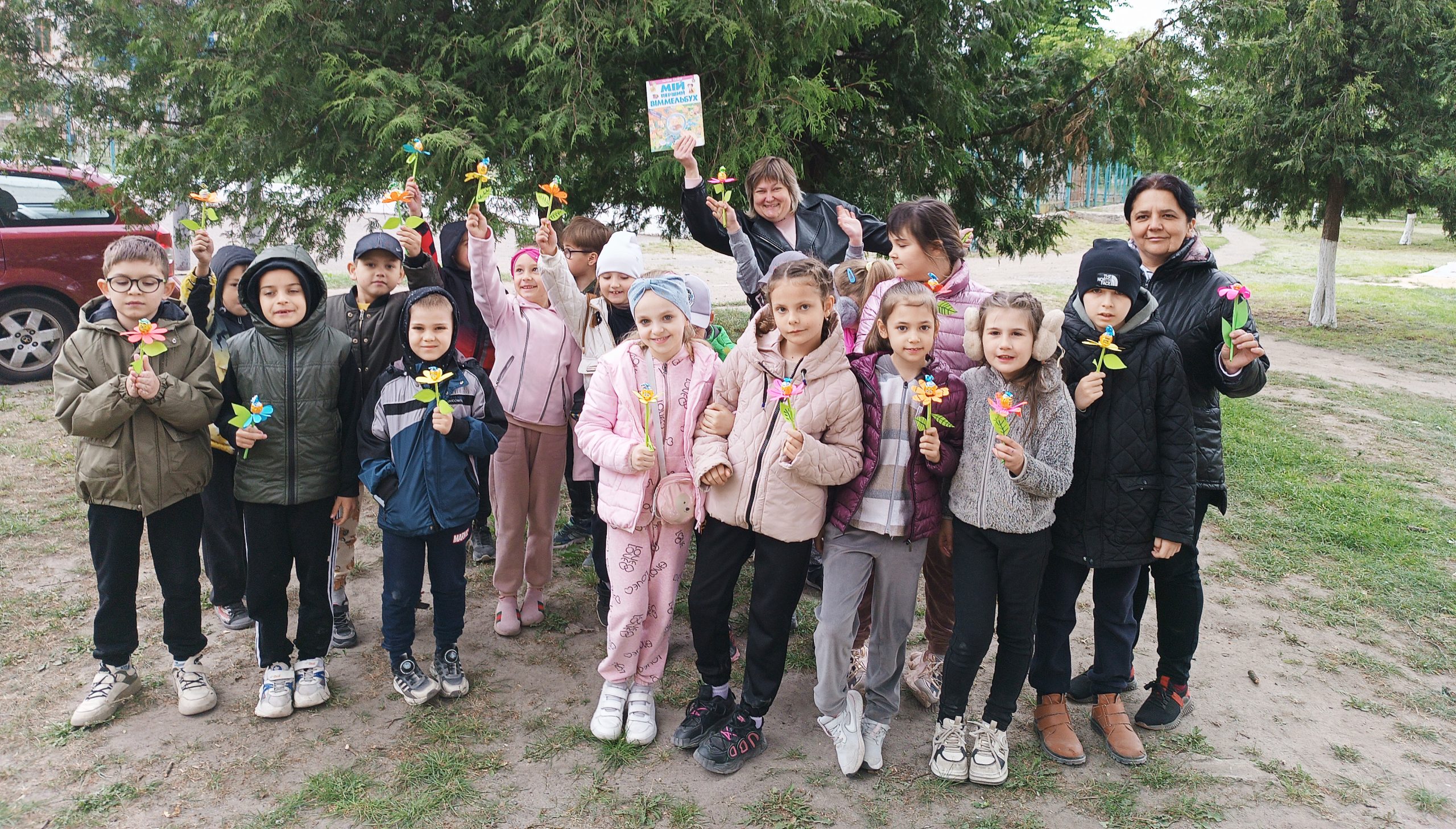 Літня альтанка «Бібліотека без стін – простір цікавого дозвілля: веселись, грай і книжки читай»