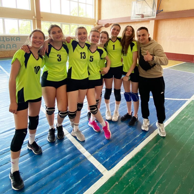  Вітаємо переможців ІІІ етапу (районного) проєкту «Пліч-о-пліч Всеукраїнські шкільні ліги»!
