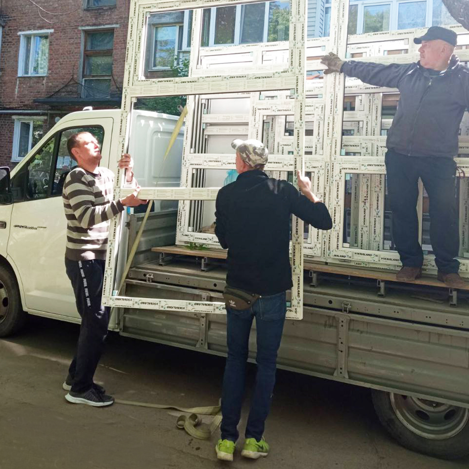 НАВІТЬ НЕМОЖЛИВЕ СТАЄ РЕАЛЬНІСТЮ, КОЛИ Є СПРАВЖНІ ДРУЗІ.  ПРОДОВЖУЄМО ВІДБУДОВУ!