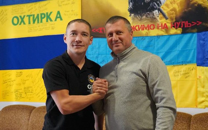 ТИСЯЧІ ГУМАНІТАРНИХ ПАКУНКІВ – ТИСЯЧІ «ДЯКУЄМО»