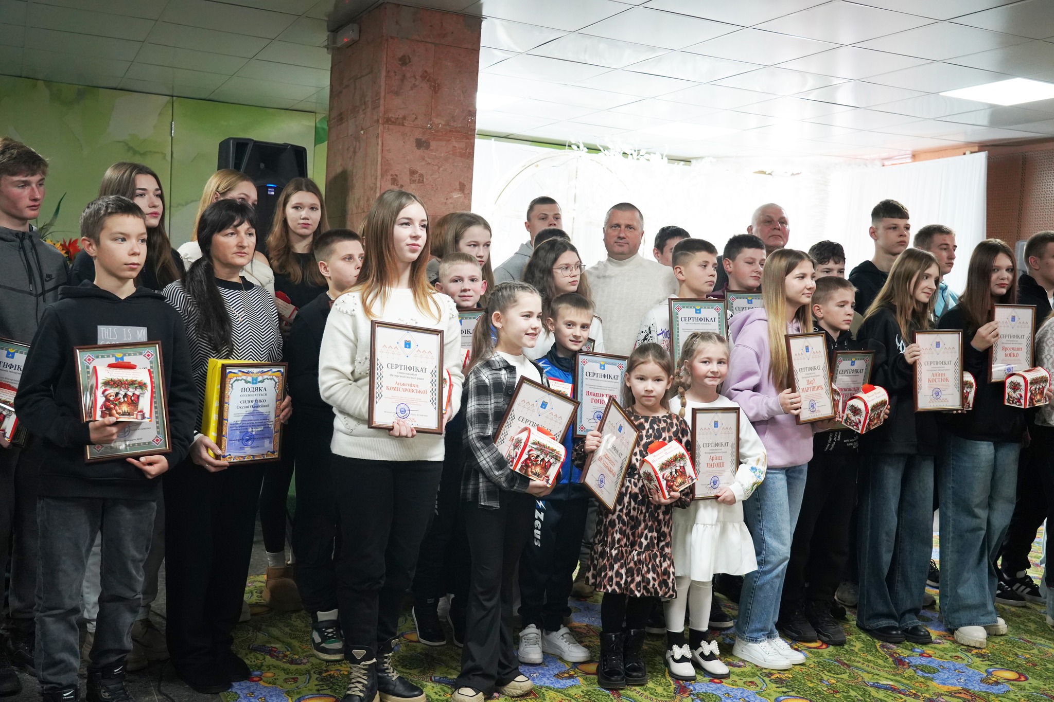 ВІТАЄМО ТАЛАНОВИТИХ СТИПЕНДІАТІВ!