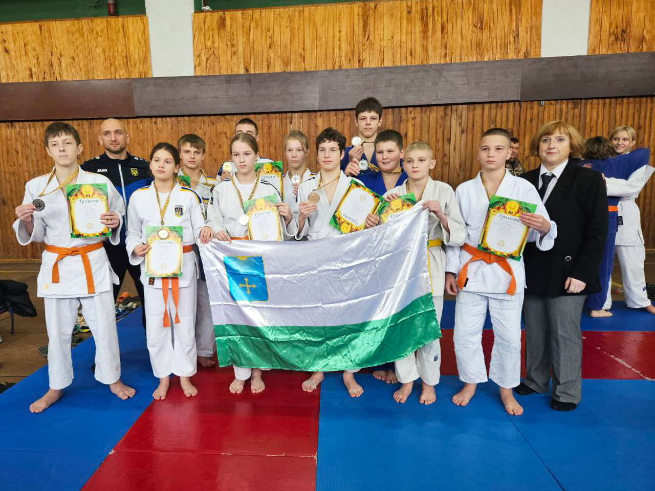 11 ПРИЗЕРІВ ЧЕМПІОНАТУ ОБЛАСТІ З ДЗЮДО – ОХТИРЧАНИ!