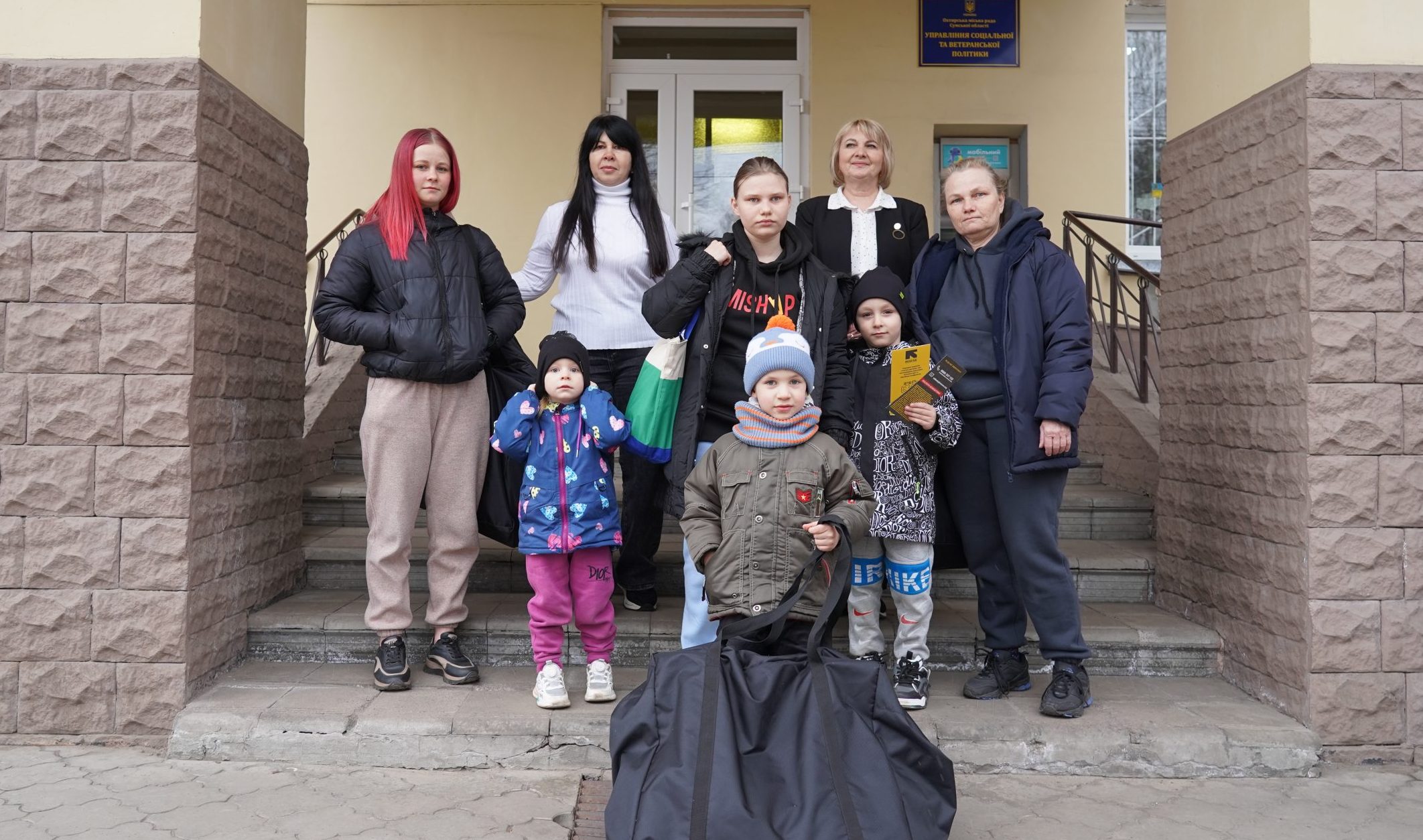 ВЕЛИКІ ПАКУНКИ – ВІД “МІЖНАРОДНОГО КОМІТЕТУ ПОРЯТУНКУ”