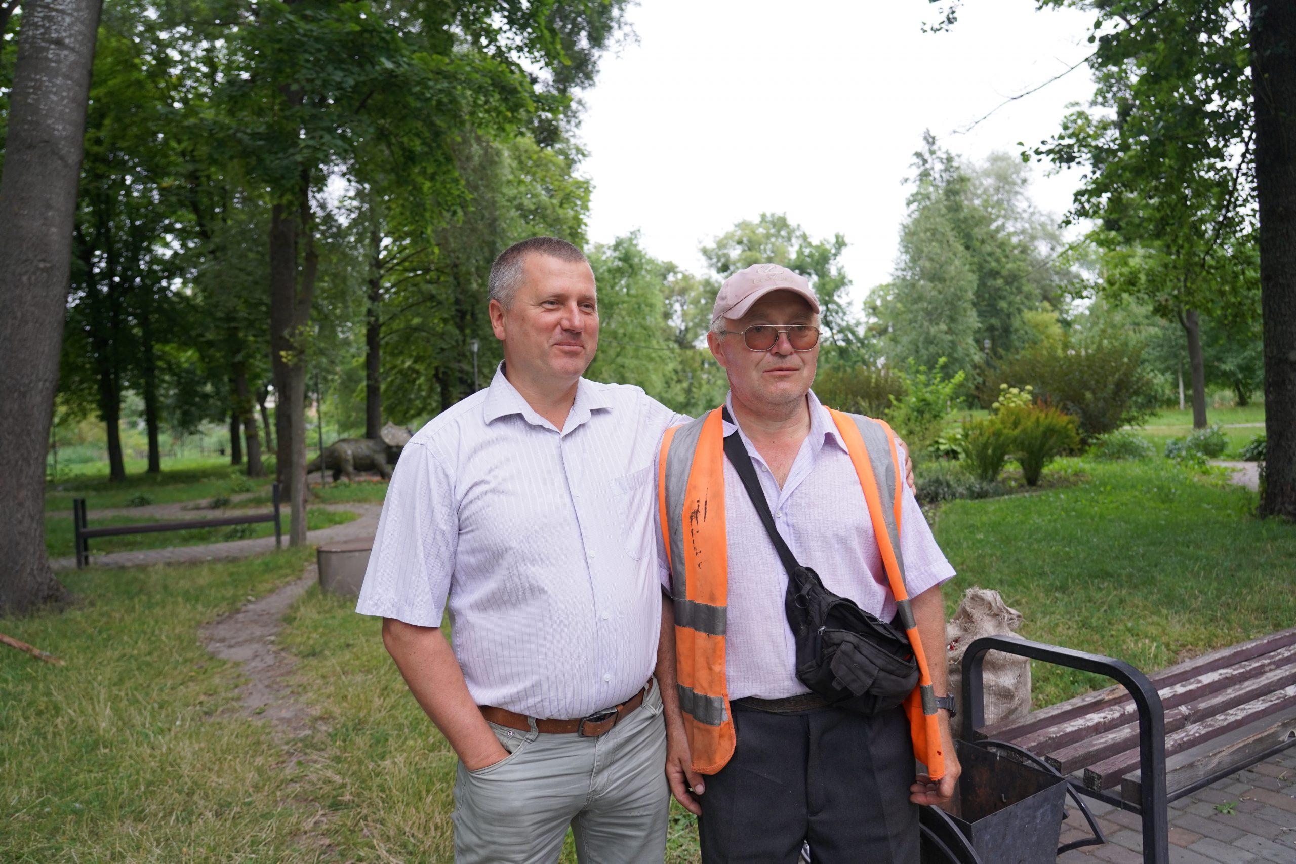 ПАРК БІЛЯ РІЧКИ – ПРИКРАСА МІСТА. ДЯКУЄМО КОМУНАЛЬНИКАМ!