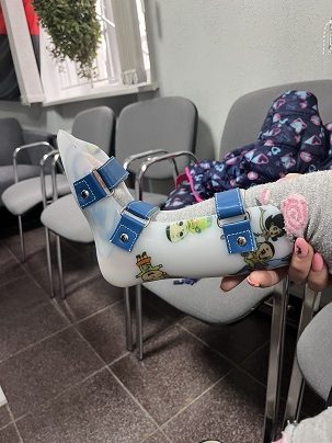 Забезпечення допоміжними засобами реабілітації