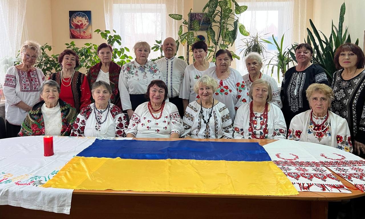 З нагоди Дня Гідності та Свободи в комунальній установі «Охтирський міський центр надання соціальних послуг» відбувся тематичний захід